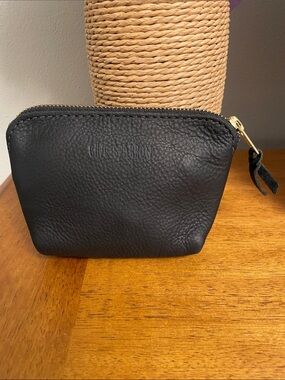 Chic Sparrow Black Full Grain Pebble Leather Zipper Pouch or Coin Purse